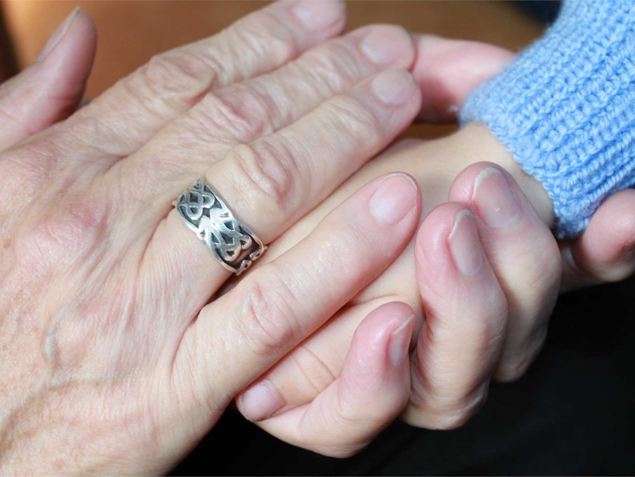 abuelo-nieto-relación-jurídicamente-protegida_img18698t1m4w2100h1578